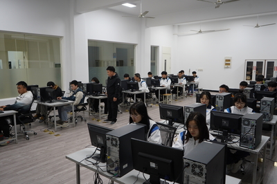 計(jì)算機(jī)網(wǎng)絡(luò)實(shí)驗(yàn)室 推動(dòng)技術(shù)創(chuàng)新與專(zhuān)業(yè)咨詢(xún)
